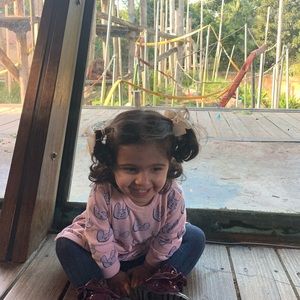 Meet your Posher, Bahar